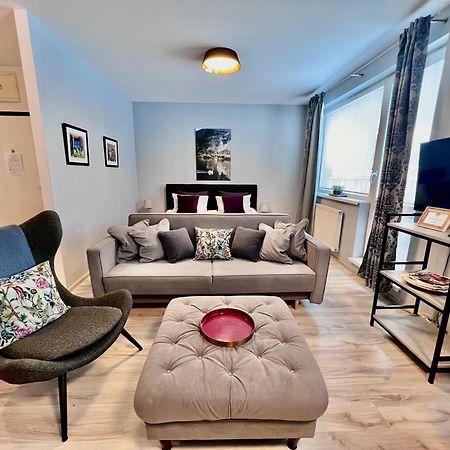 Bl - The Executive Suite, Boru - 24Hr Self Check-In, Free Private Parking, Balcony With Mountain View, 5 Minute Walk To City Center Banská Bystrica Esterno foto
